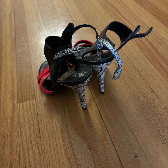 Ivanka Trump Shoes - Picture 6 of 8